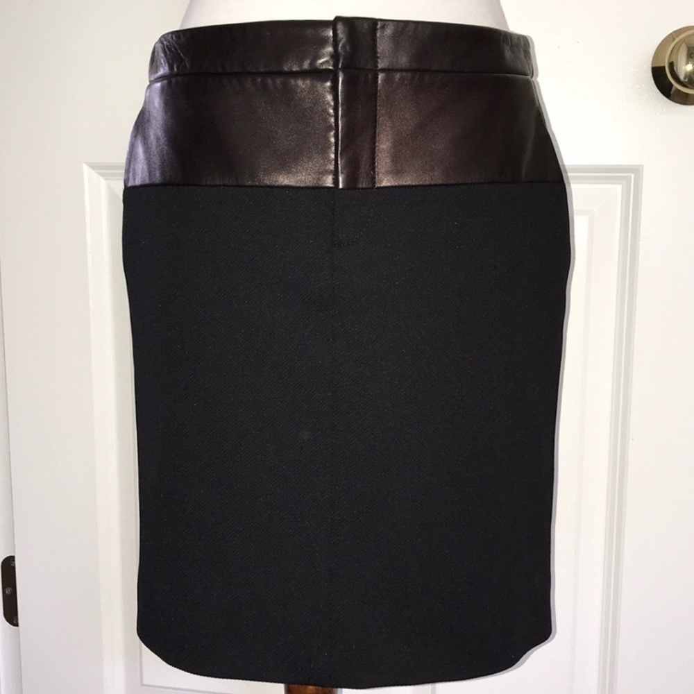 {Gucci} Leather-Accented Mini Skirt